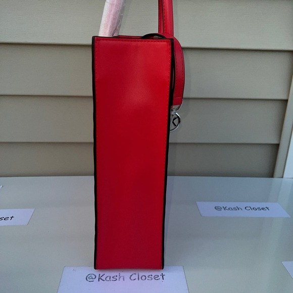 Mirella Medium Ombré Logo Tote Bag in RED CLAY - Sale  Michael Kors Mercer Medium Graphic Ombre Print Leather Shopper Tote Bag Coral